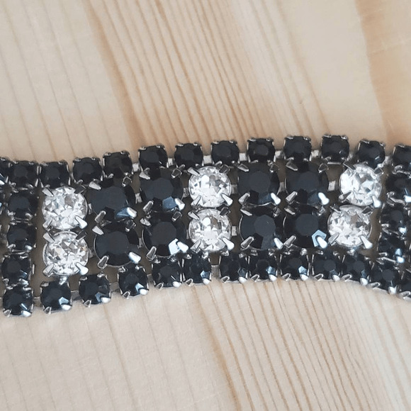 Weiss Vintage Black‎ Icy Rhinestone Bracelet Silver Tone Black & Clear Crystals - Picture 2 of 9